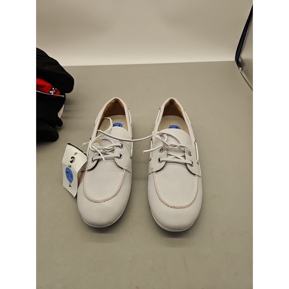 Cushionaire Woman's Anchor Lightweight White  Boat Shoes‎ Size 7.5M    NEW